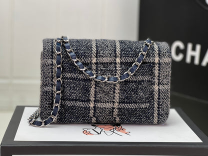 Chanel MINI CLASSIC FLAP BAG 1116