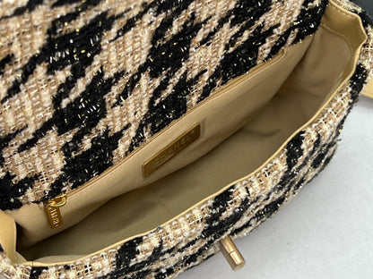 CHANEL 19 HANDBAG AS1161