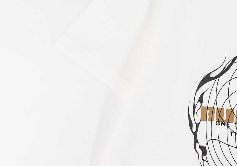 【Burberry】男女兼用、ご好評に付き再入荷！