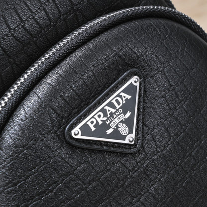 【 PRADA 公式旗艦店】プラダ 胸ポケット 当日出荷 好評に付き再入荷！27*18*7CM