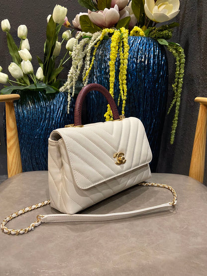 Chanel Cowhide handbag A92990