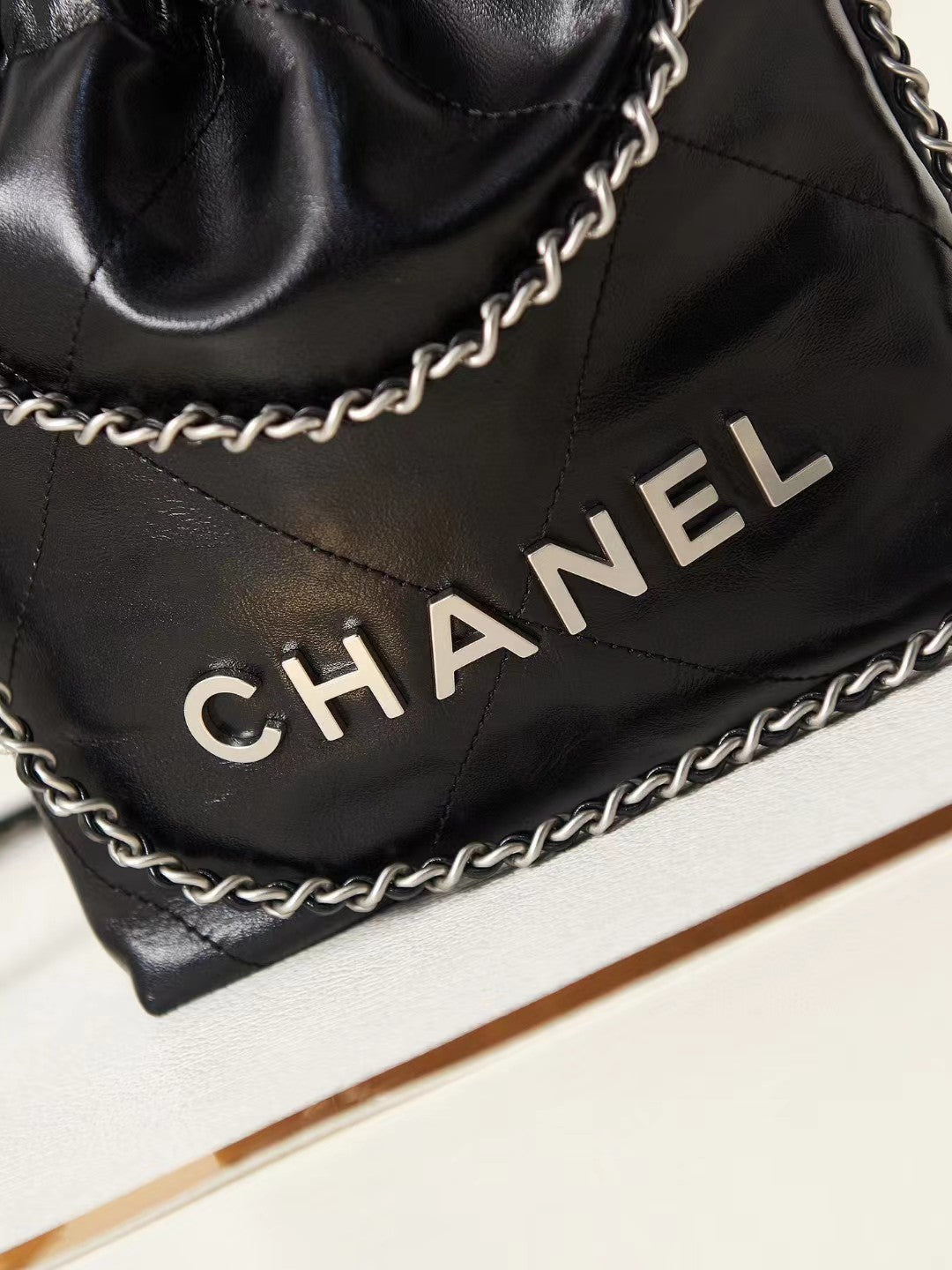 CHANEL 22 Bag Mini AS3980