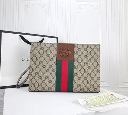 Gucci(グッチ)クラッチバッグ 31.5x24x6cm