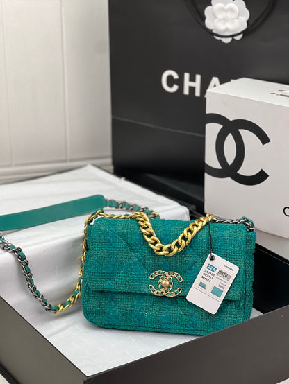 CHANEL 19 HANDBAG AS1161