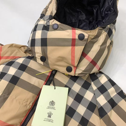 【BUREERRY公式 旗艦店】（バーバリー）ダウンジャケット、ご好評に付き再入荷！！