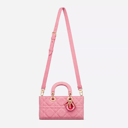 【DIOR】 LADY D-JOY 雑誌掲載！泉里香さん愛用の夏感あふれる新作バッグが登場！