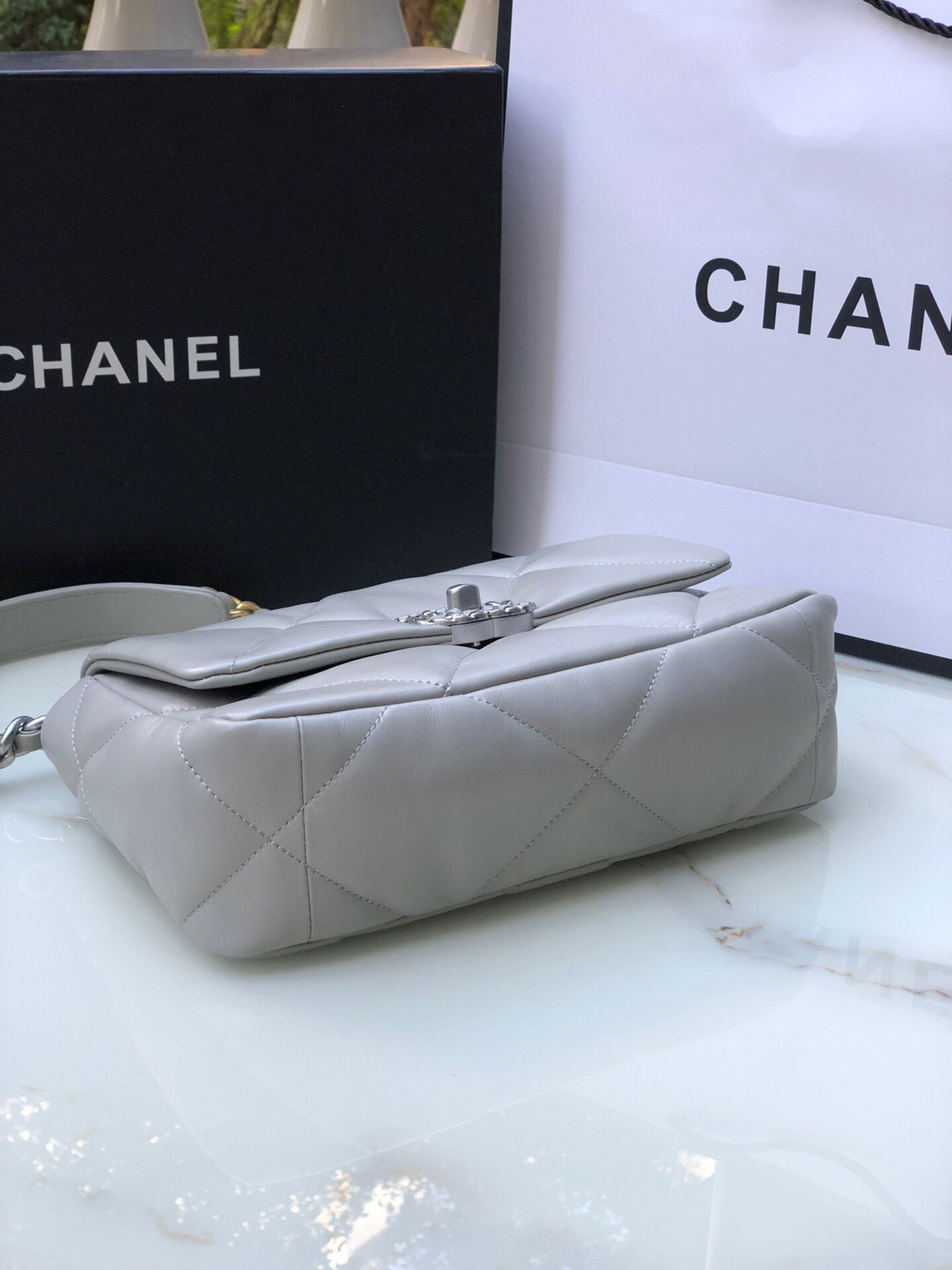 Chanel 19 small 1160