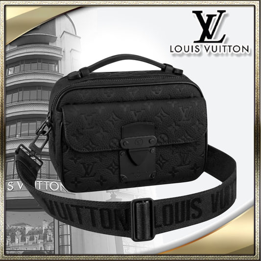 新作 LOUIS VUITTON 直営店 メッセンジャー モノグラム 黒 M58489