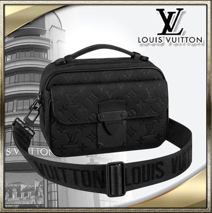 新作 LOUIS VUITTON 直営店 メッセンジャー モノグラム 黒 M58489