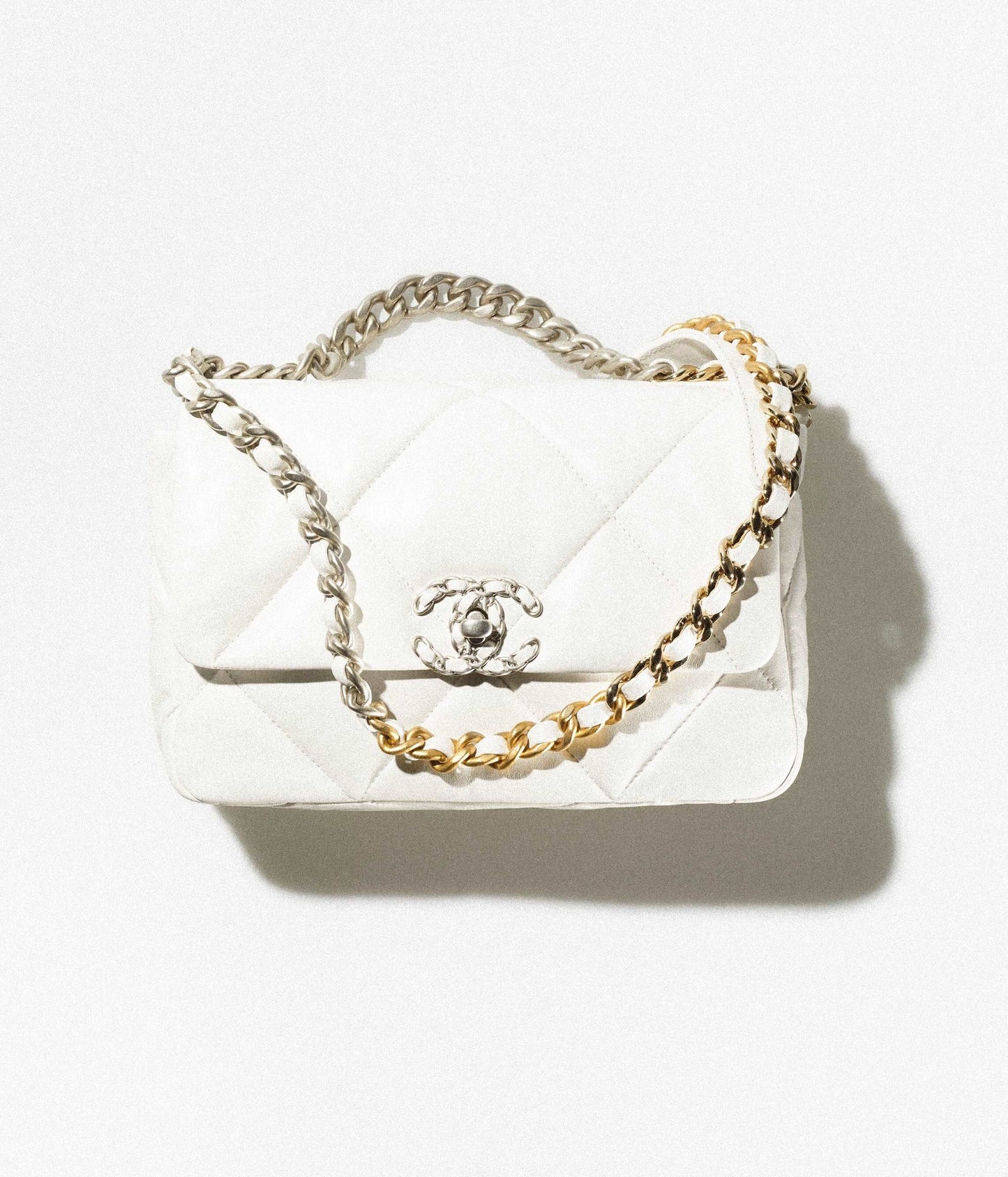 19 ハンドバッグ