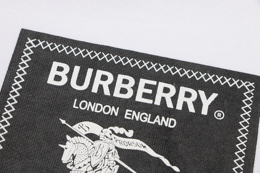 【 Burberry 旗艦店】ご好評に付き再入荷！！