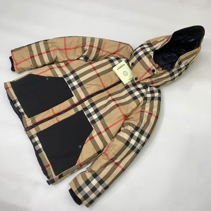 【BUREERRY公式 旗艦店】（バーバリー）ダウンジャケット、ご好評に付き再入荷！！