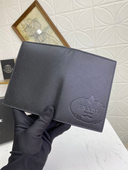 PRADA(プラダ) 財布9.5x14cm