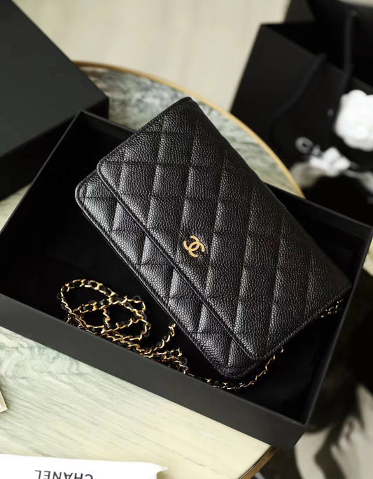 CHANEL WALLET ON CHAIN A33814