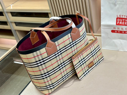 Burberry キャンバストートバッグ ストライプ柄 大容量 35*29cm