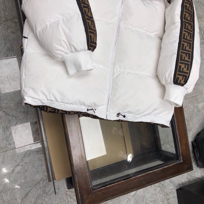 FENDI（フェンディ） ダウンジャケット、ご好評に付き再入荷！