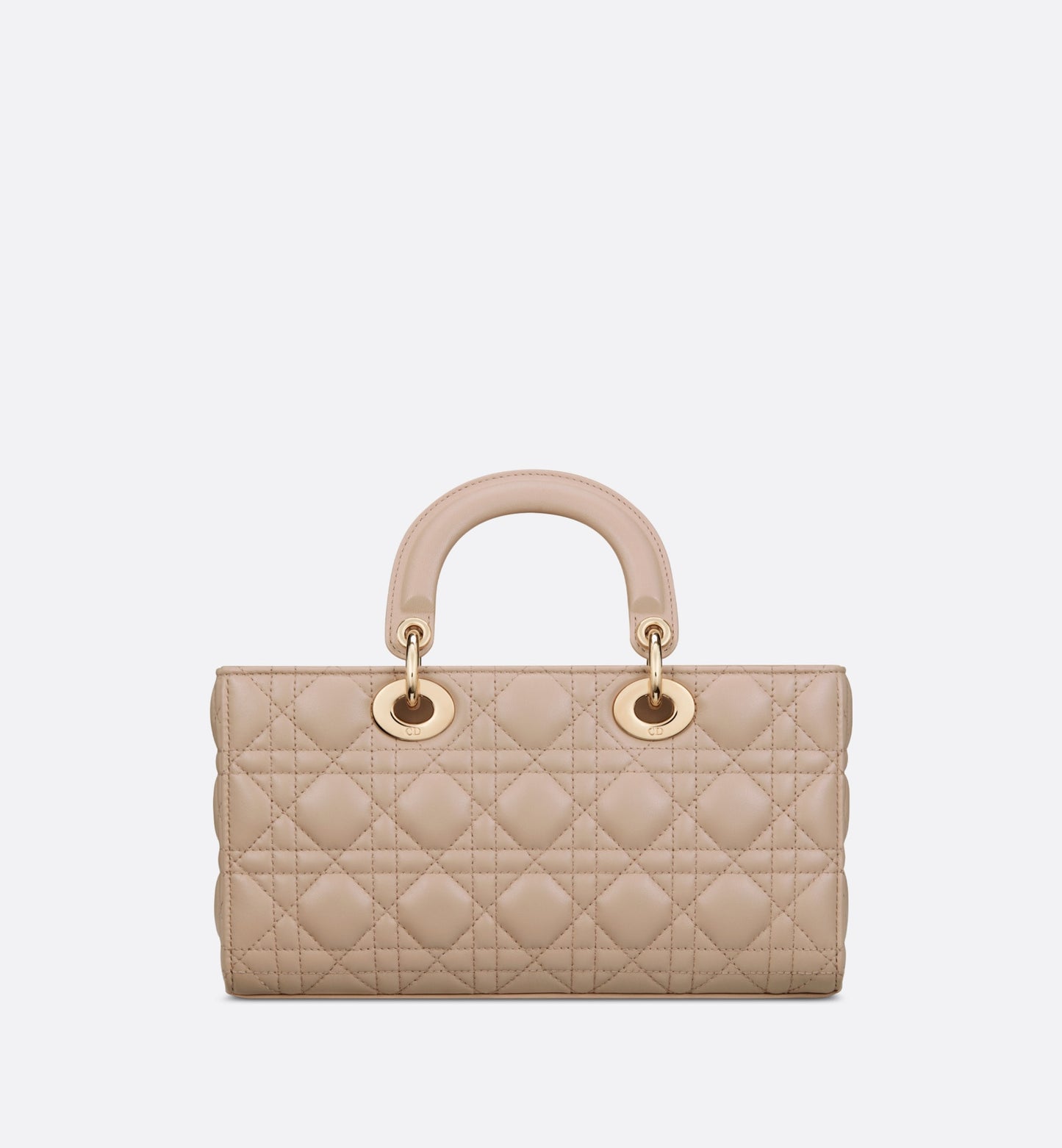 スターと同じバッグが欲しい？佐藤晴美さん、富岡佳子さん愛用している同項 のLADY D-JOY ミディアムバッグ！雑誌掲載で大人気！