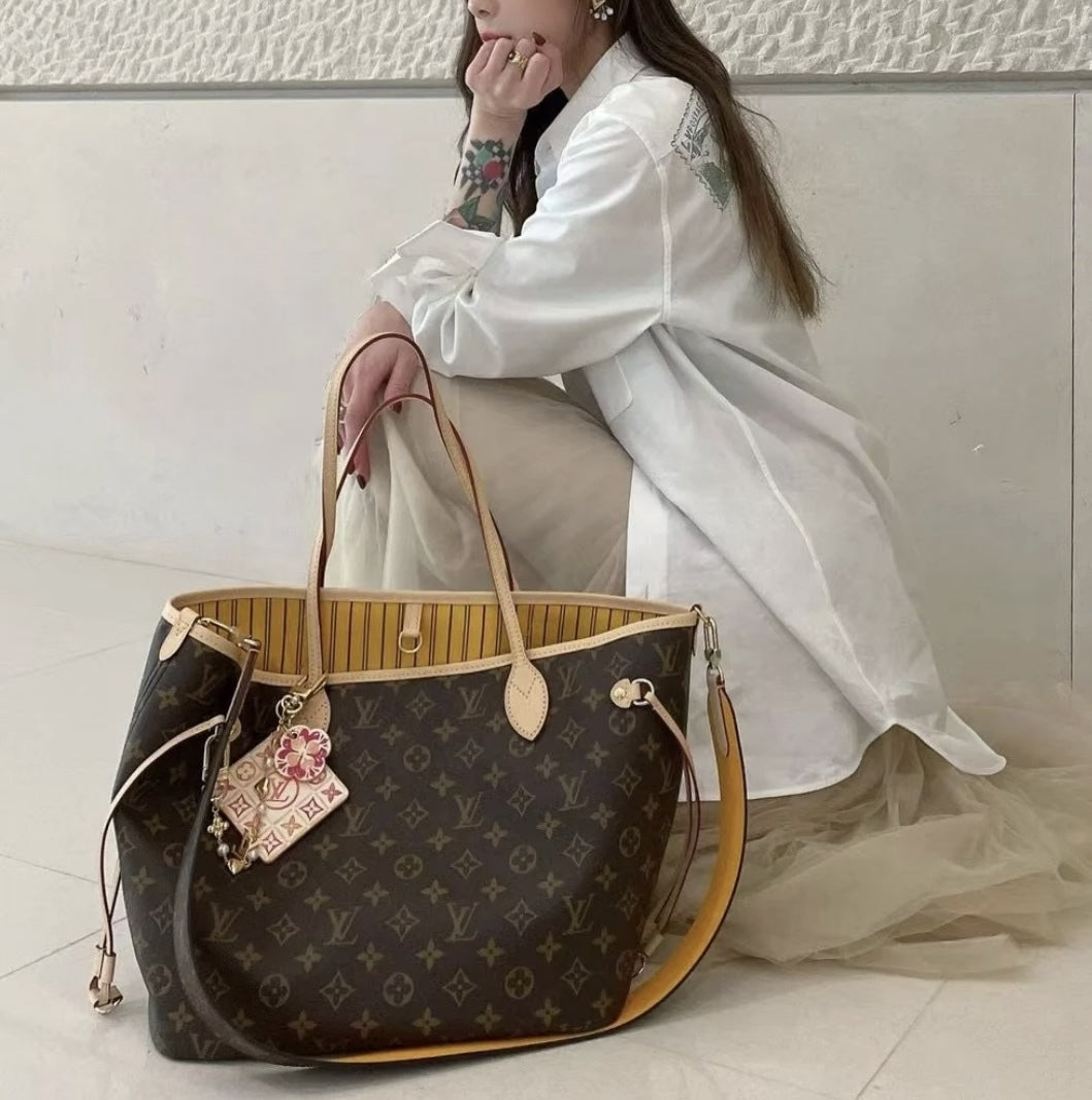 【可愛い♪】Louis Vuitton★ネヴァーフル インサイド アウト
