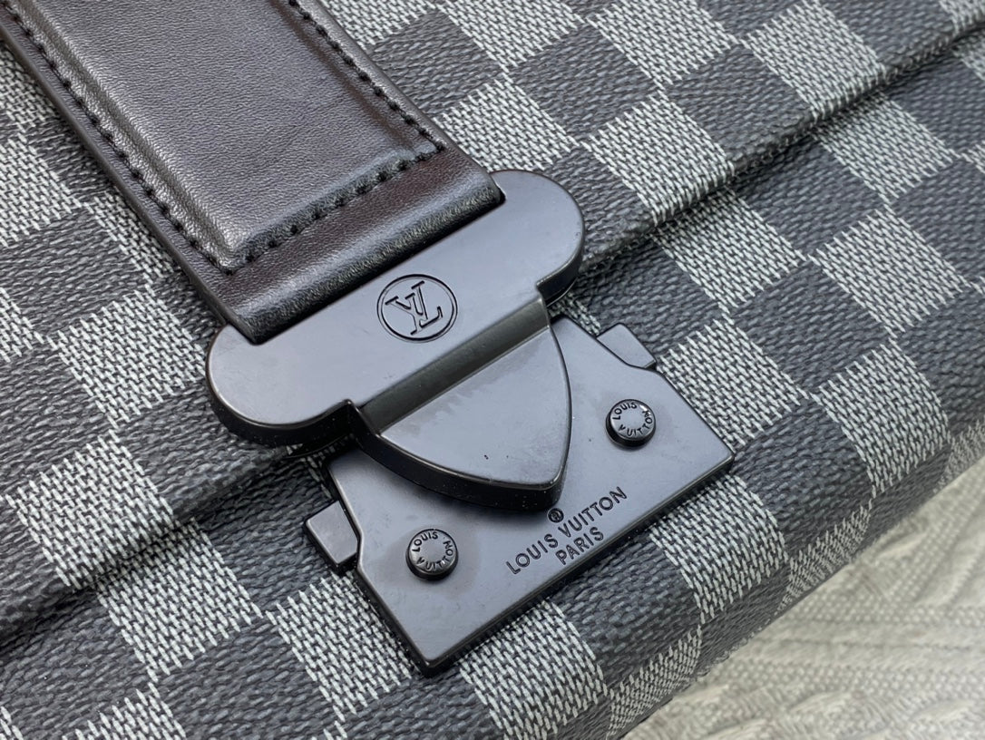 【人気】LV S-Cape モノグラムメッセンジャーバッグ ショルダー M46794 M23741