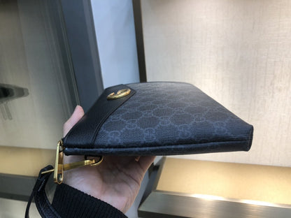 Gucci(グッチ)クラッチバッグ 27X17X3cm