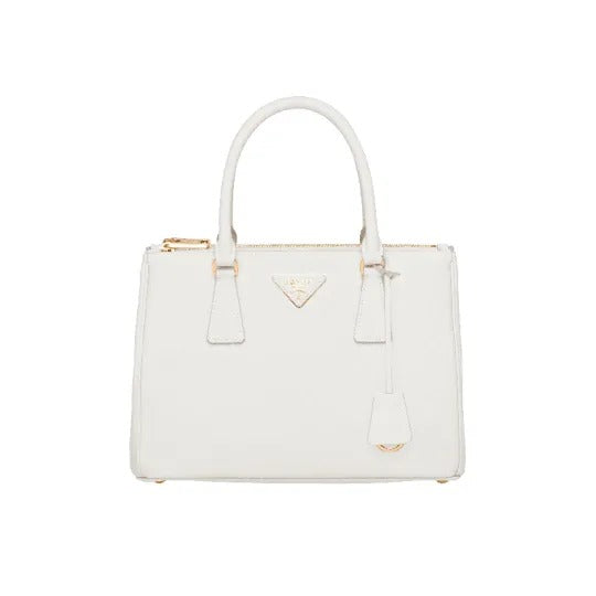 STORY雑誌掲載！高垣麗子さん愛用の新作バッグが登場！PRADA ガレリア スモール スクエア バッグ！！まさに「今」持ちたい！