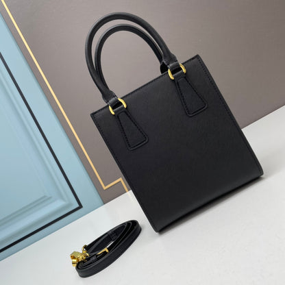 【 PRADA 公式 旗艦店】 プラダ ハンドバッグ 当日出荷 好評に付き再入荷！17*19*6CM