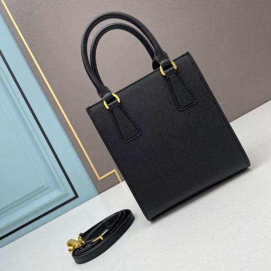 【 PRADA 公式 旗艦店】 プラダ ハンドバッグ 当日出荷 好評に付き再入荷！17*19*6CM