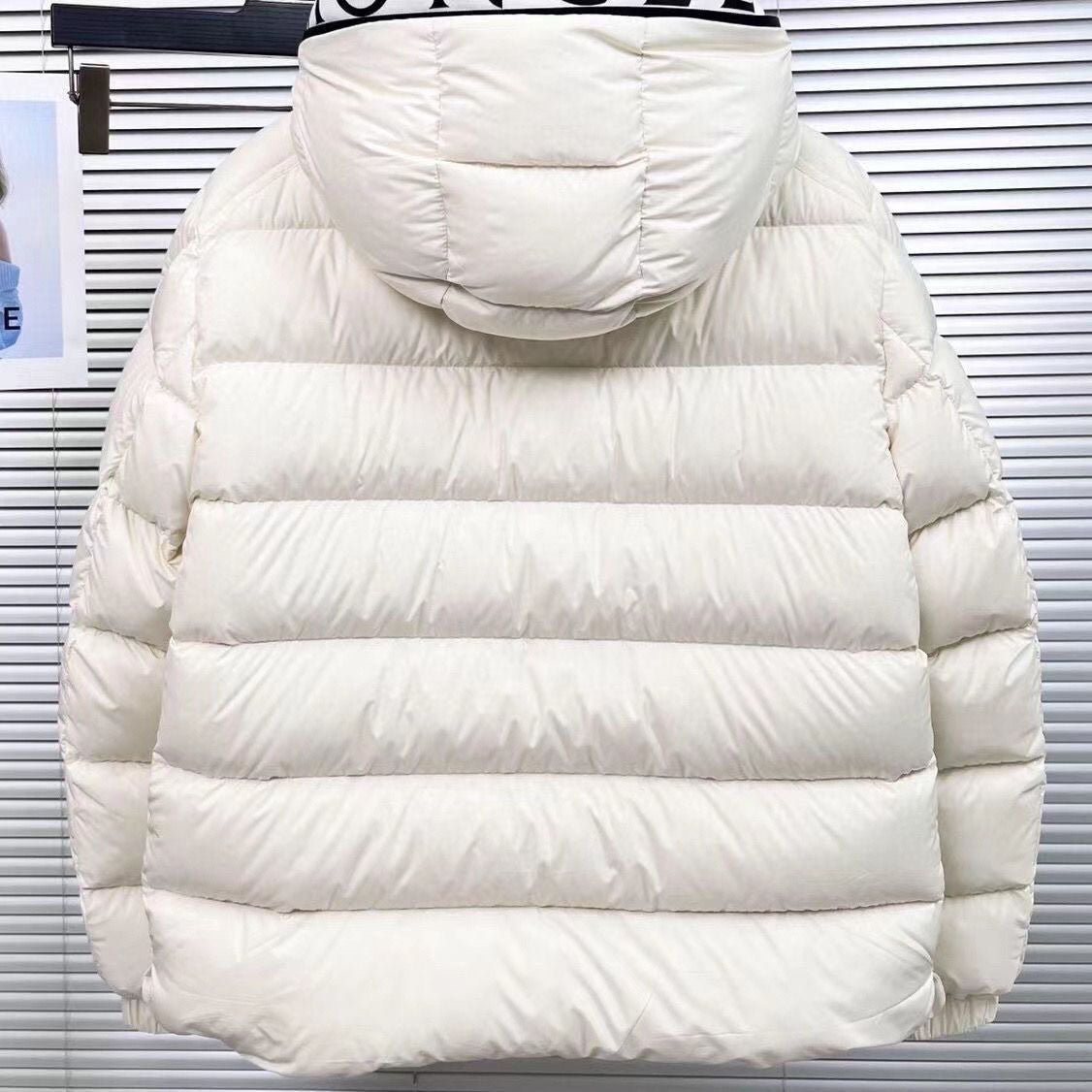 【MONCLER公式 旗艦店】（モンクレール） ダウンジャケット 即日出荷