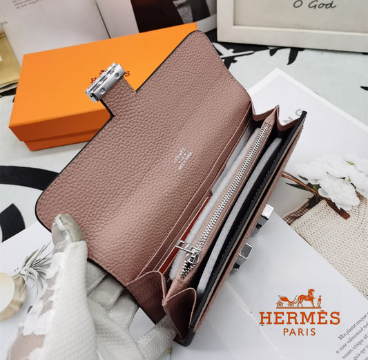 Hermès 8111財布