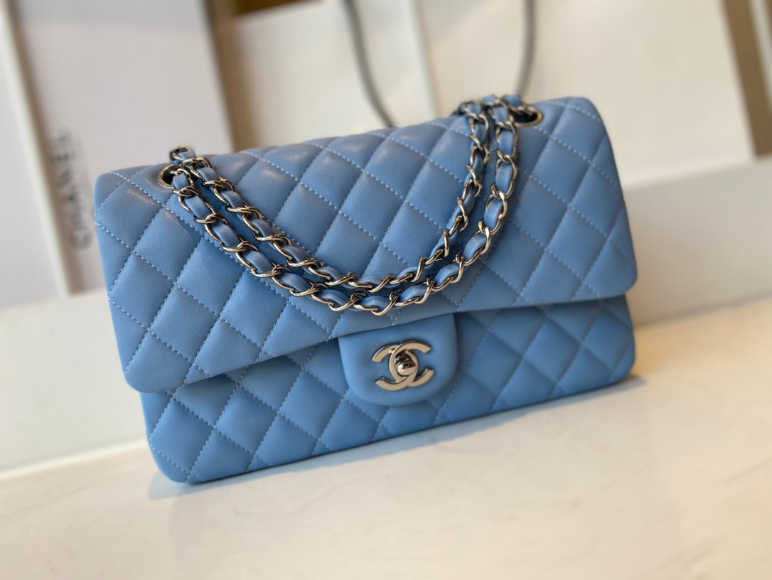 Chanel Flap Bag 1112