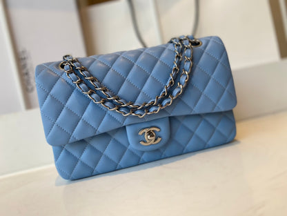 Chanel Flap Bag 1112