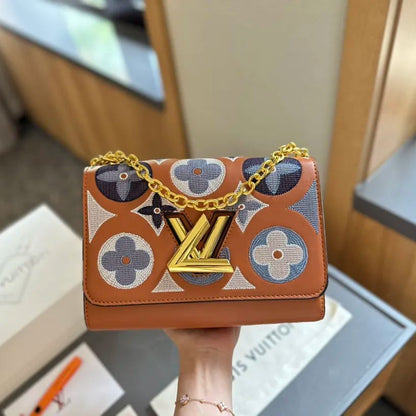 Louis Vuitton◇ネオクラシカルなツイストミディアムバッグの登場です