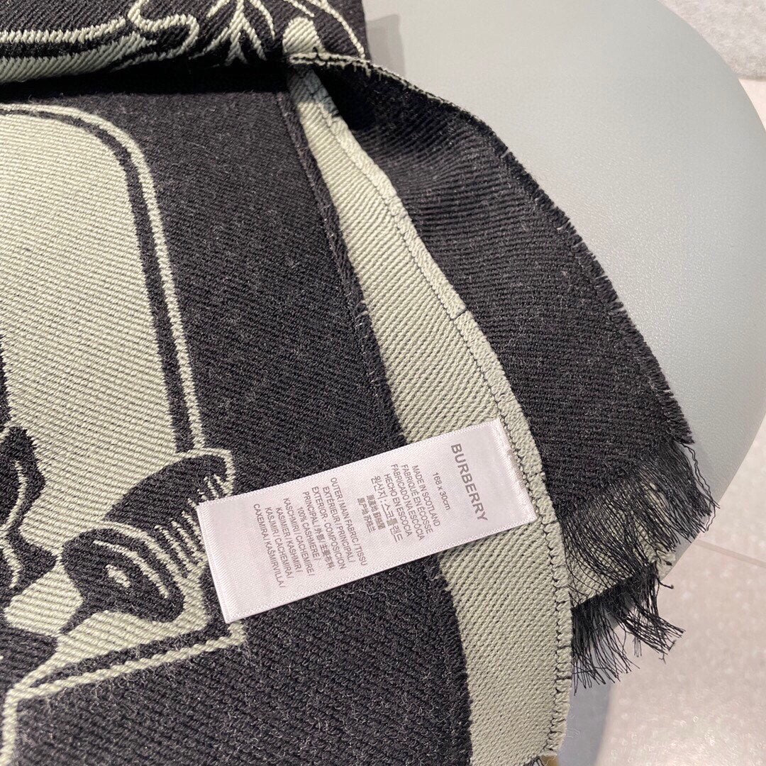 【BURBERRY バーバリー】スカーフ35*180CM