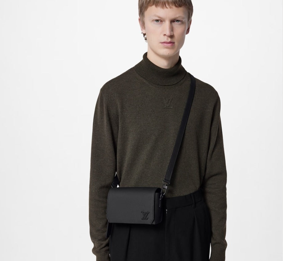 【雑誌 GQ 掲載】LV☆ファストライン・ウエアラブル ウォレット M82085