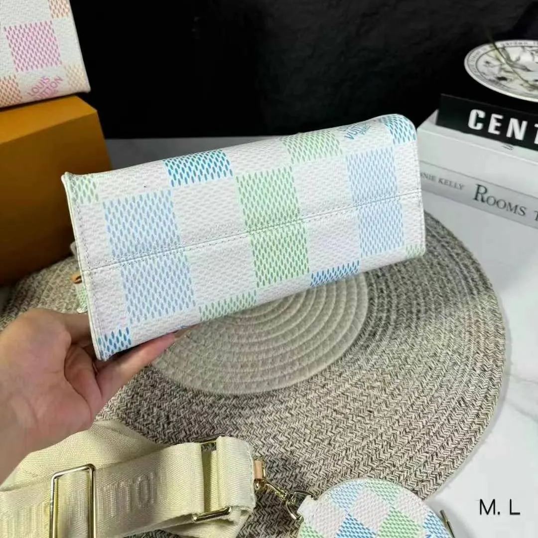 Louis Vuitton(ルイヴィトン) Lv 2024初春の新スタイル、新色オンザゴーマミーバッグ、新スタイルが登場、コスパの王様