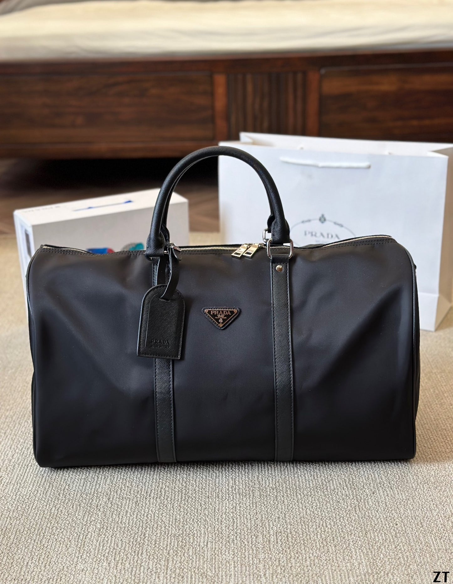 ★PRADA★プラダのトラベルバッグ初披露