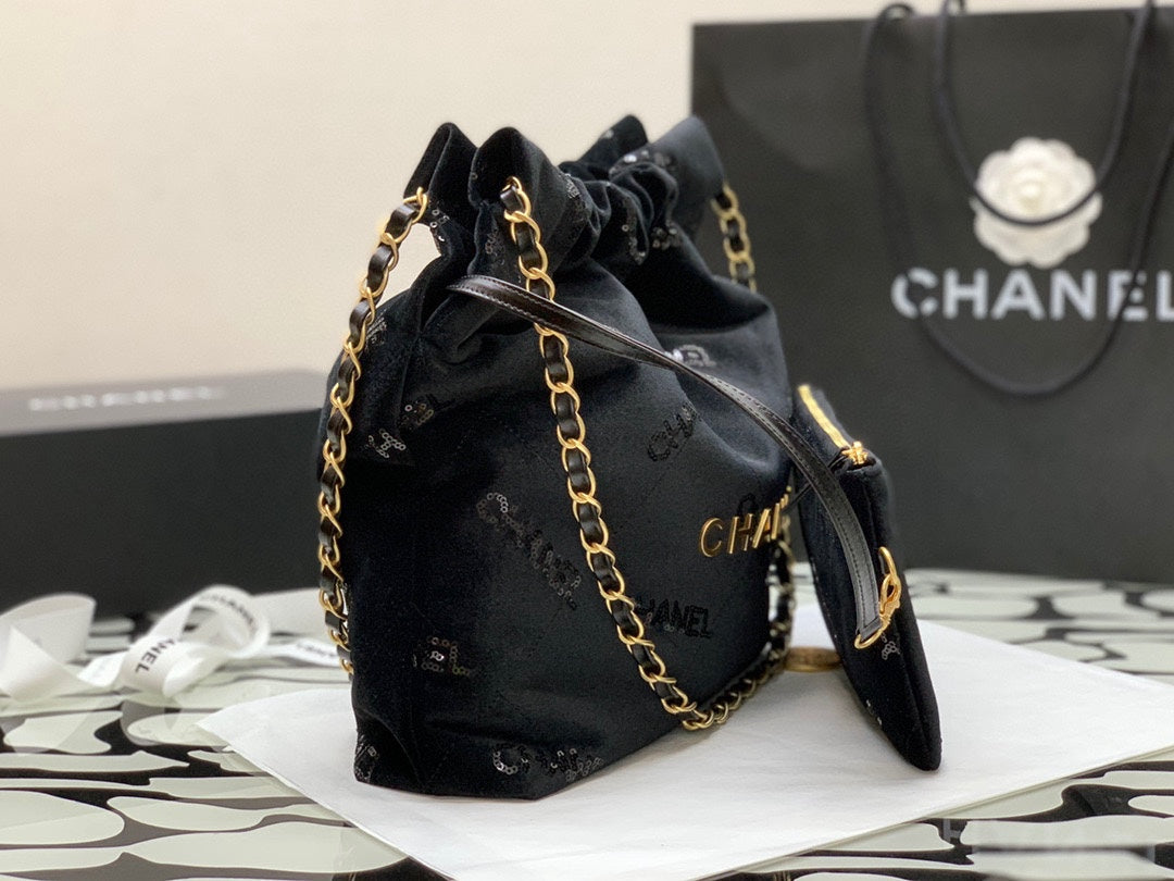 CHANEL 22 3261