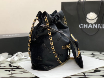 CHANEL 22 3261