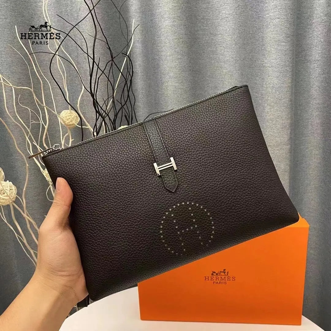 【HERMES 公式旗艦店】エルメス クラッチバッグ 当日出荷 好評に付き再入荷！28*18*3CM