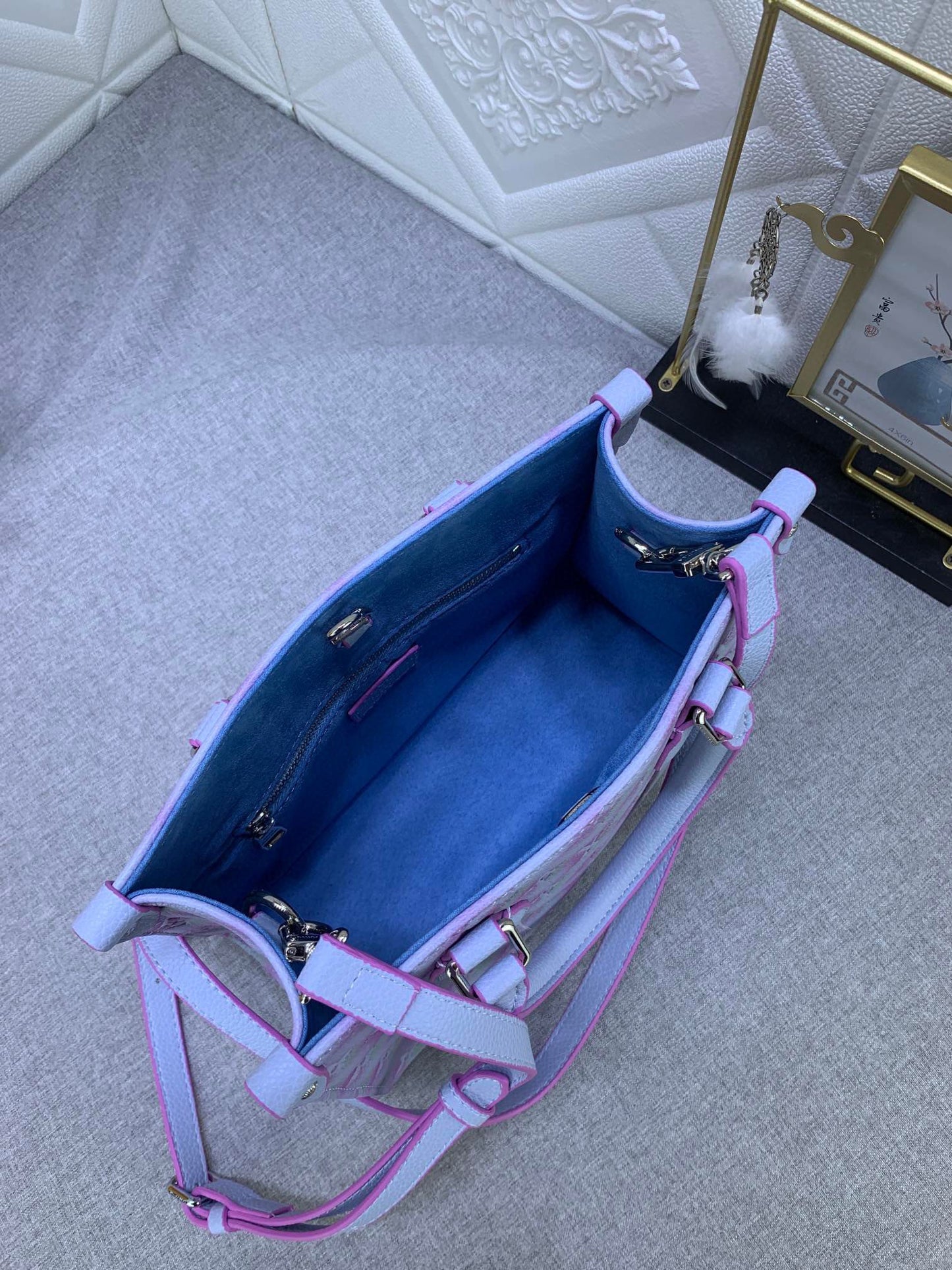 Louis Vuitton(ルイヴィトン) ONTHEGO バッグ 25x19cm