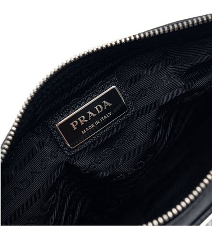 ☆PRADA サフィアーノレザー ショルダーバッグ☆