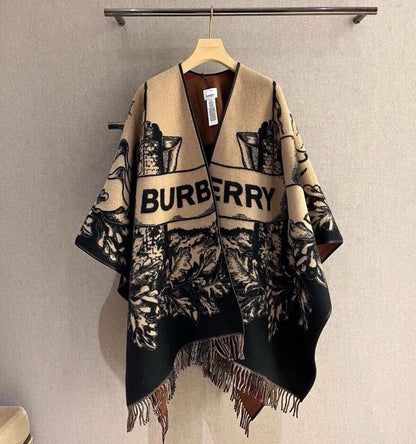 【BURBERRY バーバリー 】バーバリー最新作ナイトウォーホース両面ジャガードショールケープ‼ ️定番中の定番