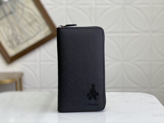 PRADA(プラダ) 財布 21x12cm