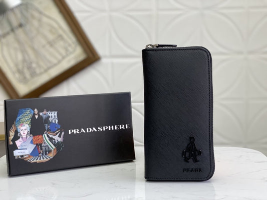 PRADA(プラダ) 財布19x12cm