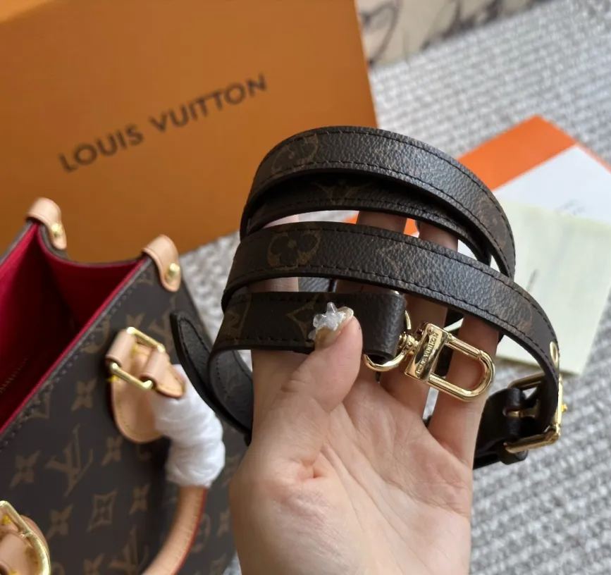 ☆Louis Vuitton☆ Sac Platの新しいミュージックバッグ