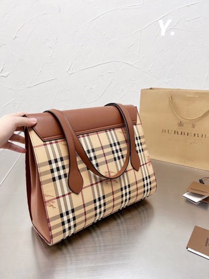 🤩Burberry ショッピングバッグ フラップバッグ