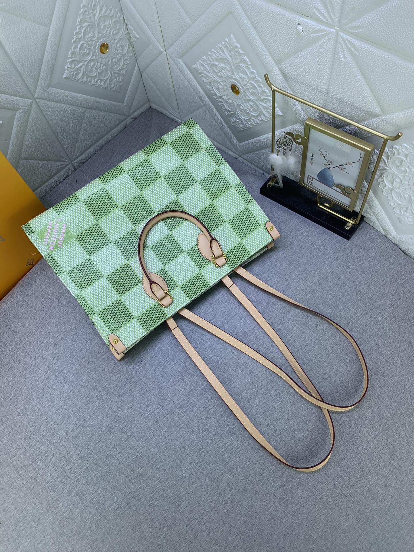 【LOUIS VUITTON】LV 新品ONTHEGO ミディアム ハンドバッグ