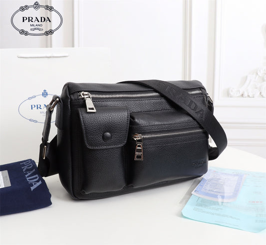 【PRADA 公式 旗艦店】プラダ 斜めがけバッグ 当日出荷 好評に付き再入荷！29*20*8CM