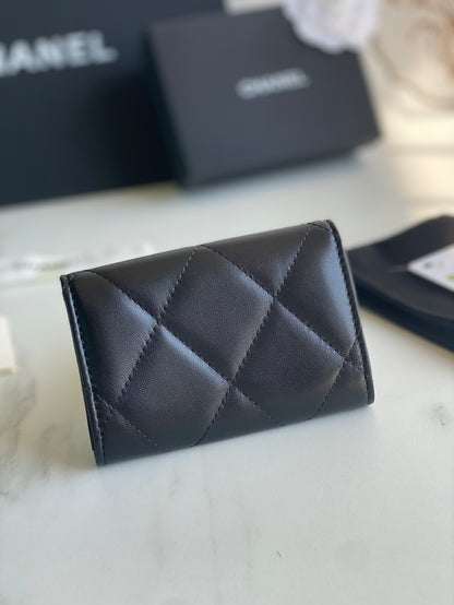 CHANEL 19 FLAP CARD HOLDER AP1790