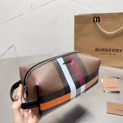 BURBERRY セカンドバッグ